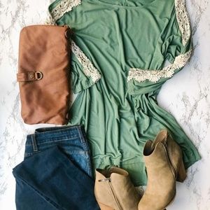 BOUTIQUE BLOUSE BY UMGEE